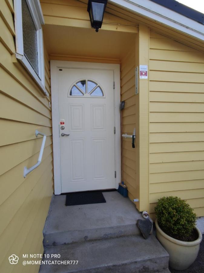 Guest Room In Private House Alesund Exterior photo